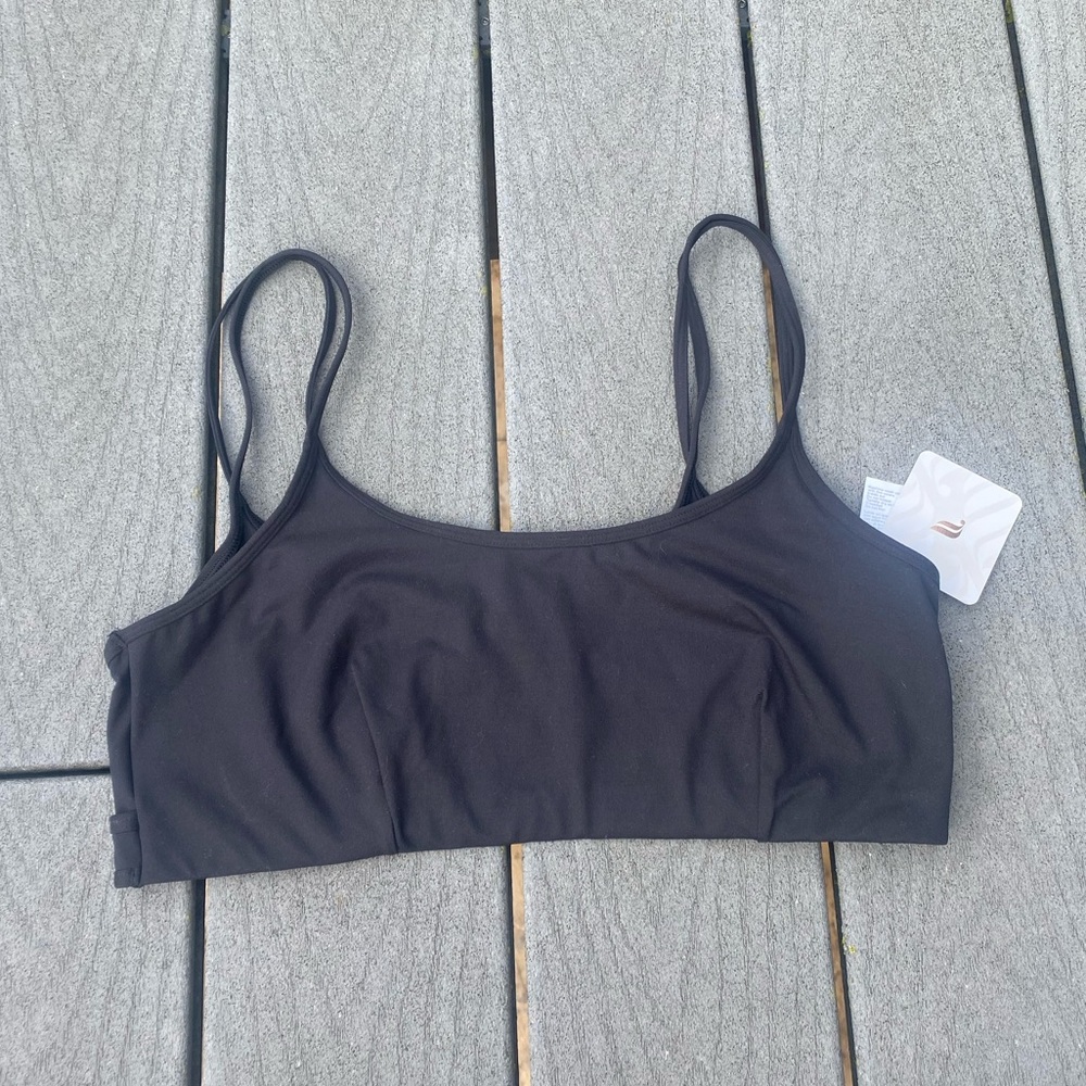 Fabletics low impact cross back Black Bralette
